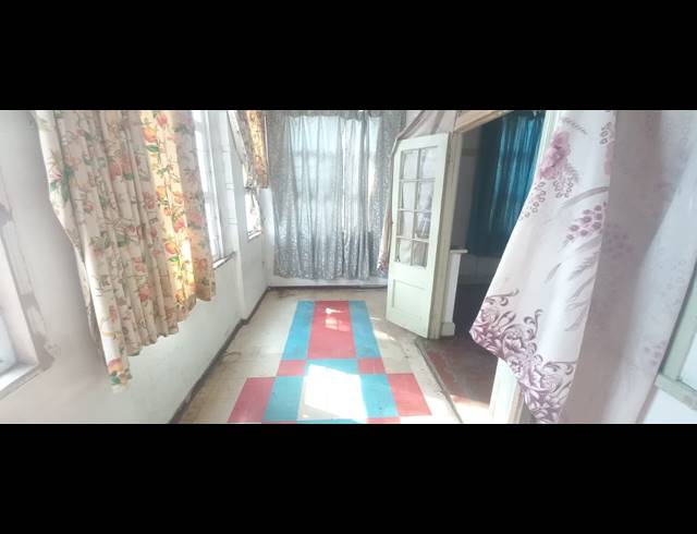 1.5 BEDROOM FLAT FOR SALE IN GLENWOOD